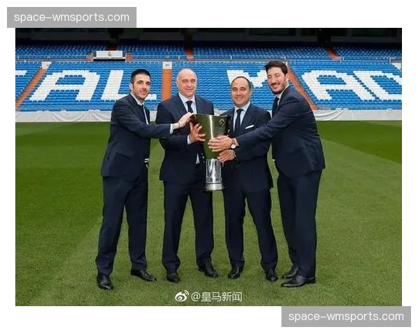 欧足联“尊重”教育项目走进马德里学校,携手皇马基金会举办公平竞赛研讨会 欧足联“尊重”教育项目走进马德里学校,携手皇马基金会举办公平竞赛研讨会