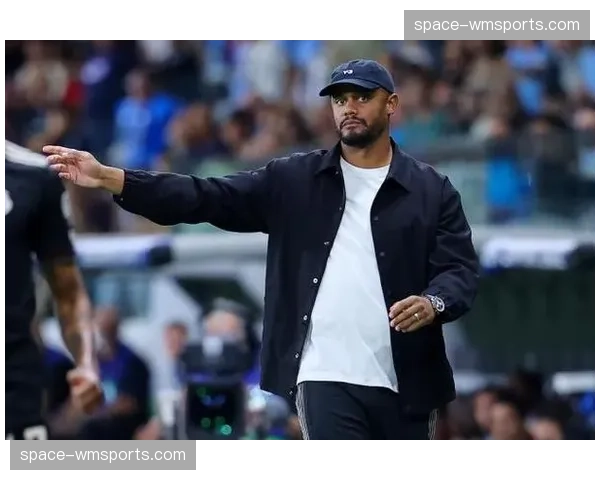 凯恩连续两场比赛替补，杰克逊稳坐首发引关注